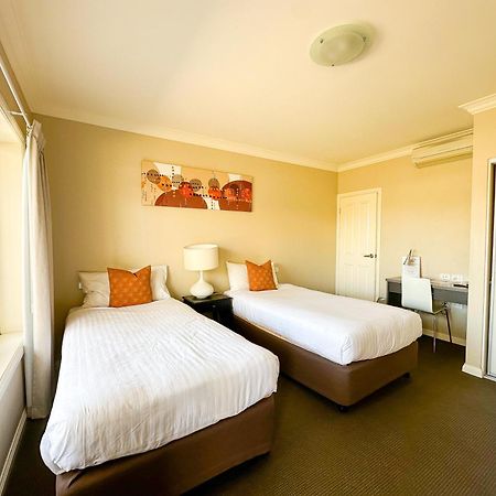 Sundowner Motel Hotel Whyalla Esterno foto