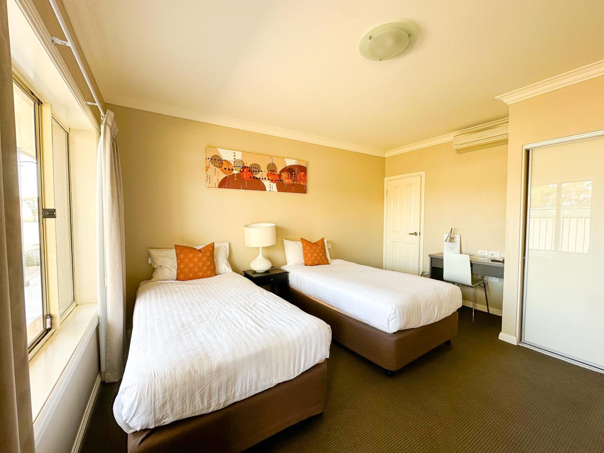 Sundowner Motel Hotel Whyalla Esterno foto
